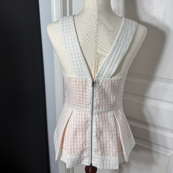 Anthopologie Maeve Zip White and Peach up the back Peplum - Sz 8 - Picture 3 of 3